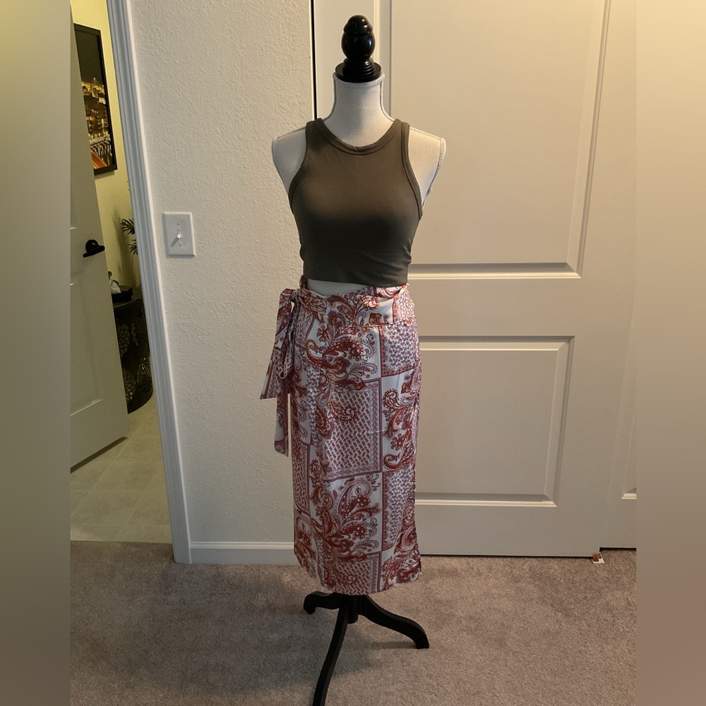 Lulus wrap skirt